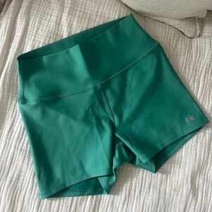 ALO Yoga airbrush bike short in limited edition turquoise